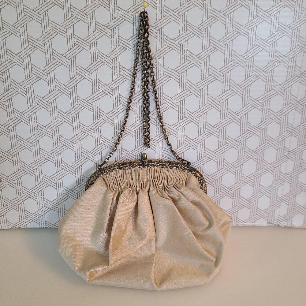 Vintage Talbots Champagne Color Pleated Silk Formal Purse w/ Inner Coin Purse